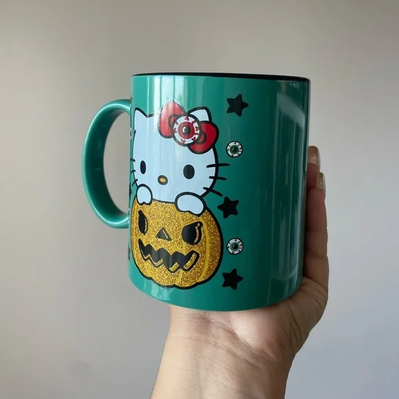 NEW Halloween hello kitty mug - Picture 3 of 5